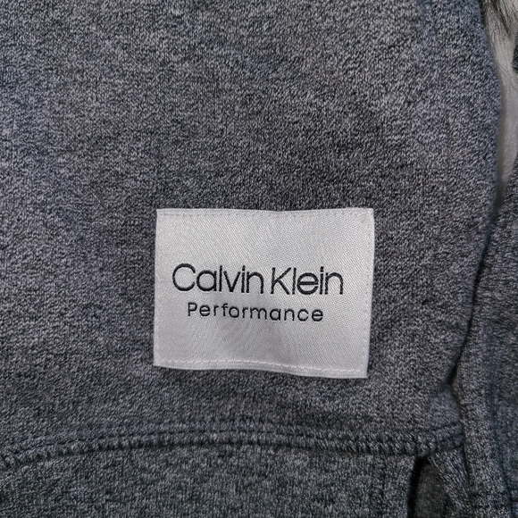 🔴SOLD🔴Calvin Klein performance hoodie - Picture 2 of 5